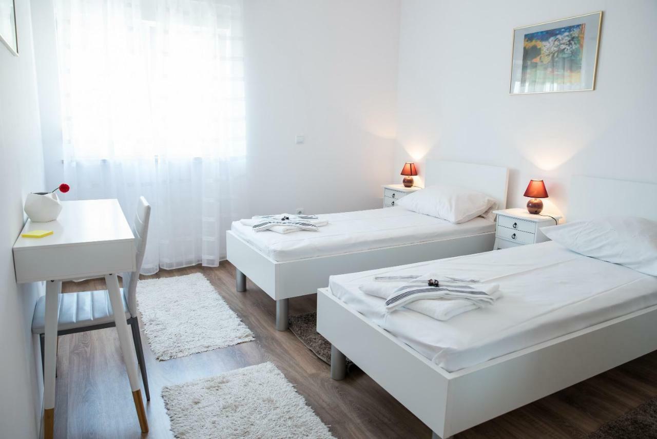 De Luxe Apartment Mediteran 2**** Затон Экстерьер фото