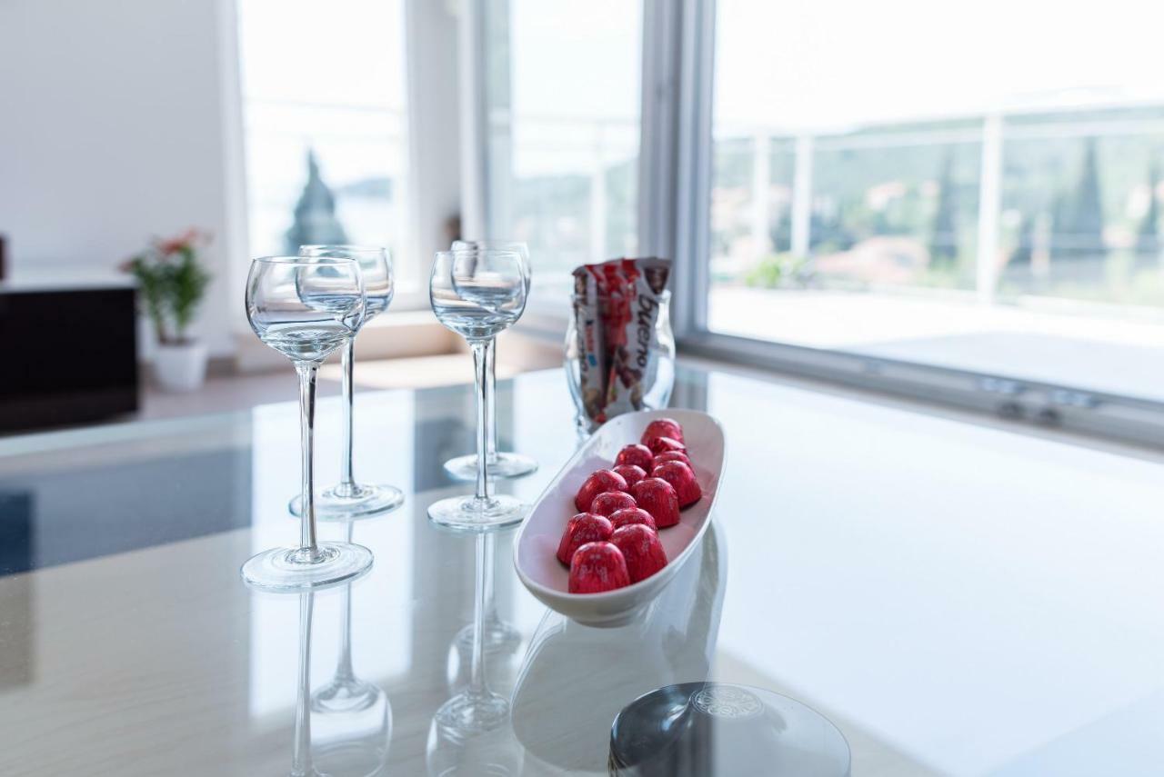 De Luxe Apartment Mediteran 2**** Затон Экстерьер фото